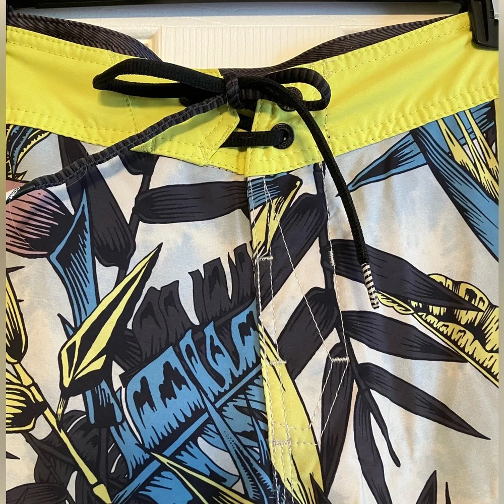 Volcom Mod-Tech Men’s swim tropical print yellow blue board shorts 28” waist S